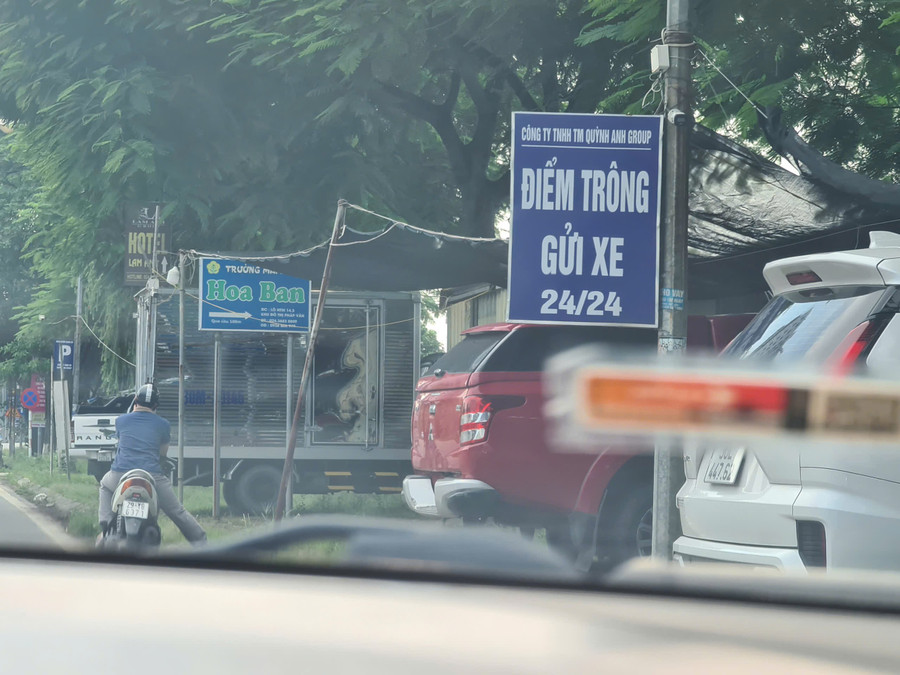 Ảnh của Hà Nội kiểm tra bãi trông giữ xe trước cổng Bệnh viện Nội tiết Trung ương